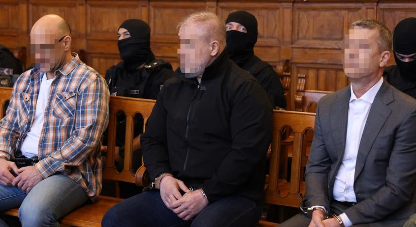 Curtis bátyja életmentő műtéten esett át a börtönben