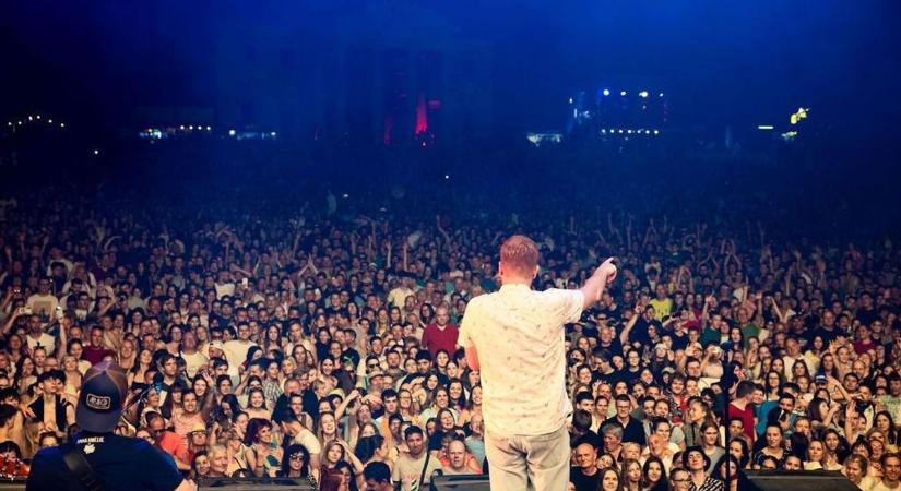 Fesztiválhangulat Fejérben: sztárok és helyi programok a porondon