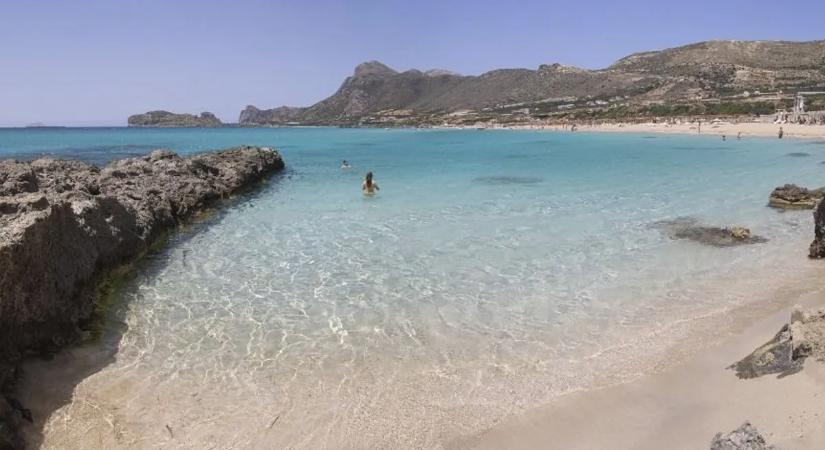 Swinger szexvideók miatt alakult ki vita egy népszerű nudista strandon