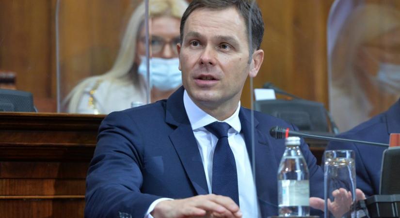 A pénzügyminiszter szerint az EU-ból érkező támogatások hatása semleges, nem is számít rájuk