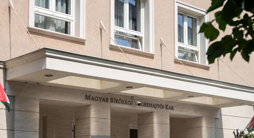 Jön a Tisza-kormány, egy kiszivárgott hangfelvétel szerint elkezdtek félni a végrehajtók