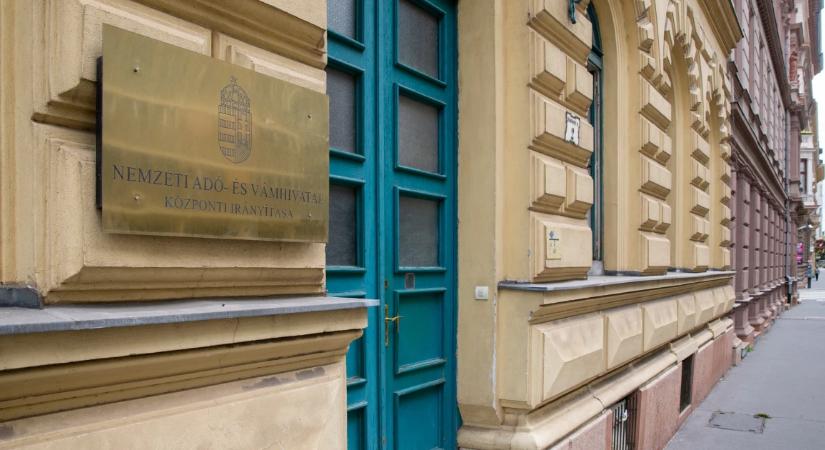 Újabb jel a pénzkimenekítésre? Kiderült, hány pénzmosásgyanús tranzakciót jelentettek a választás után