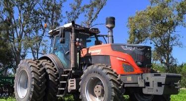 Hanomag Stark 2600/4CA – 260 lóerő Argentínából, kínai motorral