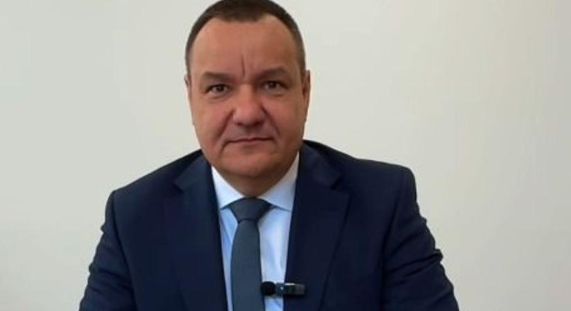 Érettségi bakikból tanulva: humoros videóval üzent a főigazgató a diákoknak (videóval)