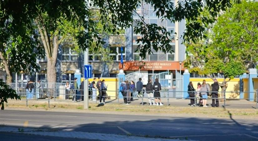 Debrecenben is megkezdődtek az írásbeli érettségi vizsgák
