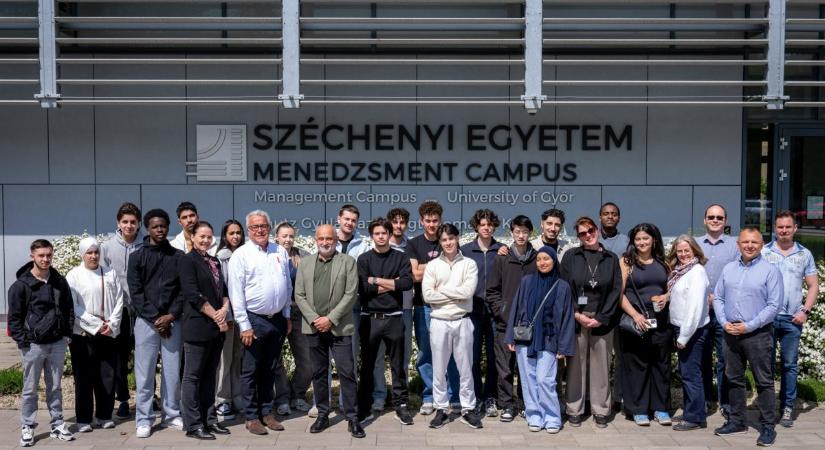Nemzetközi kapcsolatépítés: francia hallgatókat látott vendégül a Széchenyi István Egyetem