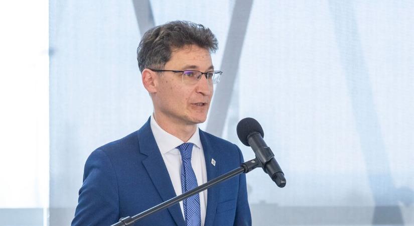 Egyértelmű üzenetet küldött Cser-Palkovics András