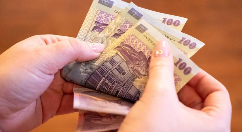 Két részre osztanák a gyermekpénzt: 100 lej fix, a többi feltételekhez kötött ösztöndíj