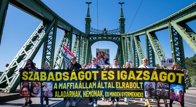 „Magyarországon gyerekek, anyák, nagyszülők lelkét teszik tönkre a bíróságok, ügyészségek, gyermekvédelmisek”