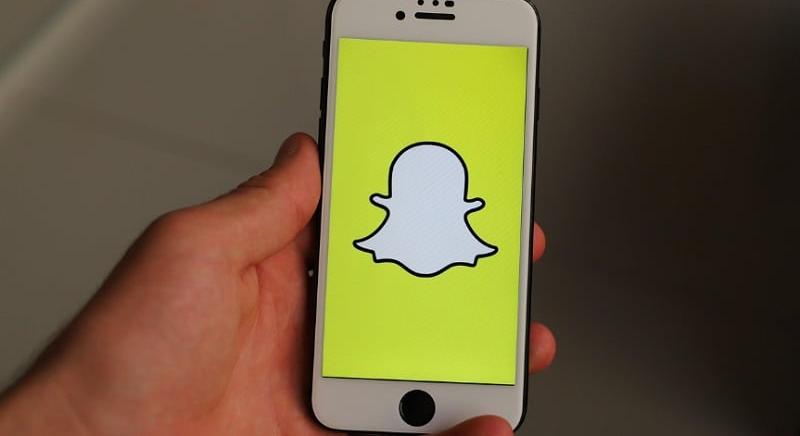 Beújít a Snapchat: a chatben már mesterséges intelligencia-ügynökökkel is beszélni lehet