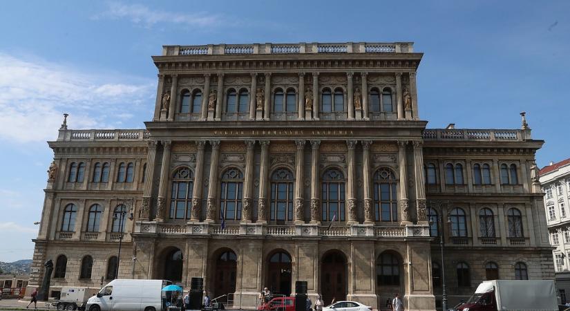 Magyar Péter felszólalt az MTA közgyűlésén: A tudomány a valódi rendszerváltás kulcsa