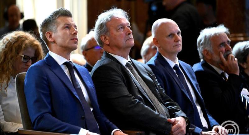 Freund Tamás szabad tudományt, Magyar Péter partnerséget hirdetett