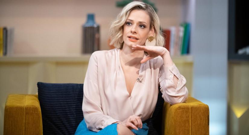 Peller Mariann közös fotót posztolt ritkán látott fiaival
