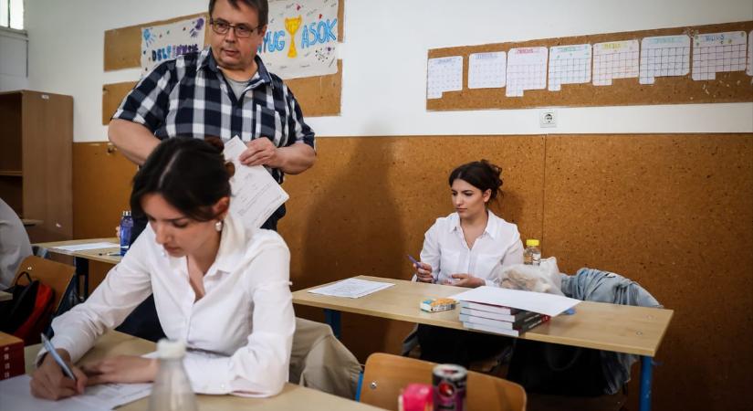 „Pislogtam rendesen, pedig dicséretes vagyok magyarból” – így sikerült a diákoknak az emelt szintű magyarérettségi