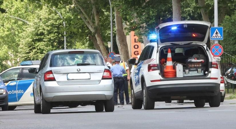 Gyalogosgázolás a pécsi belvárosban: lelépett a zebra előtt a járdáról egy gyalogos (FOTÓK)