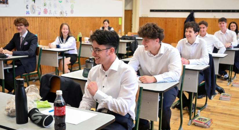 Itt vannak a magyarérettségi megoldásai, sok diáknak keresztbe tett a verselemzés
