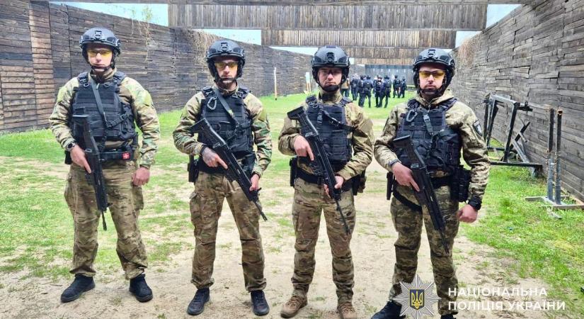 Dobogón a kárpátaljai rendőrök: harmadik hely az országos reagálóegység-versenyen