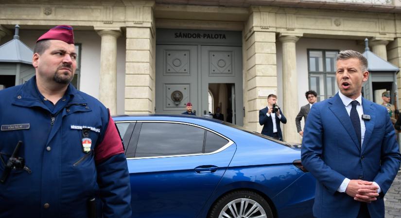 Magyar Péter nem kér a TEK-ből, a Készenléti Rendőrség fogja védeni