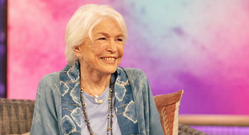 93 évesen is ragyog: ezekkel a szokásokkal tartja csúcsformában magát Ellen Burstyn
