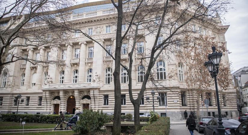 Lezárult a belső vizsgálat, feljelentést tett az Erste megzsarolása ügyében az MNB