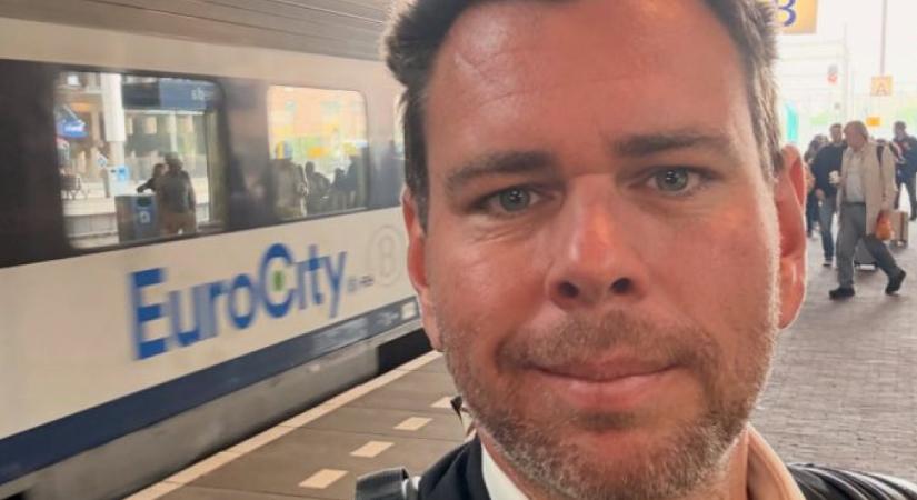 Vitézy Dávid vonattal indult el az uniós pénzekért