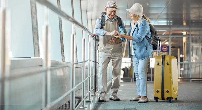 Vita a repülésbiztonságról: külön ültessük-e a 60 év feletti utasokat?