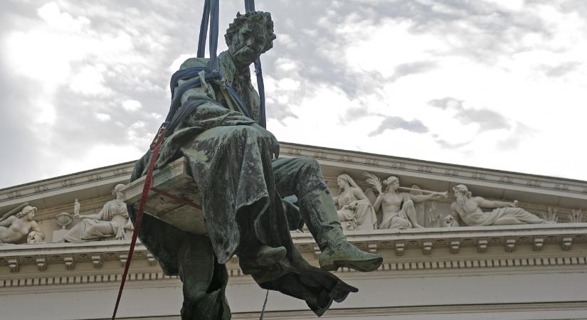 A magyarérettségi az új mumus – hogyan lett a kultúrából szerencsejáték?