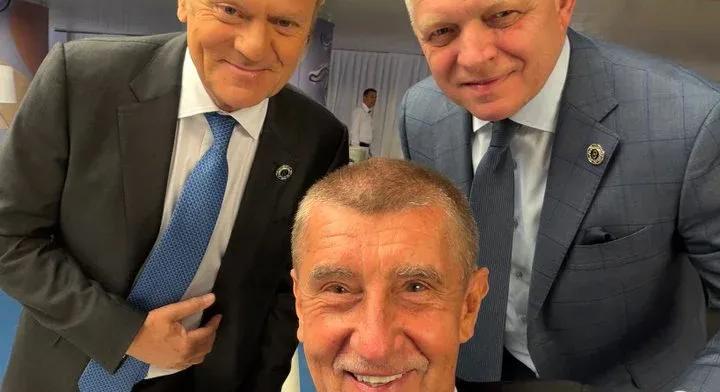 Fico: A három testőr a negyedikre vár és a V4-ek újjászületésére