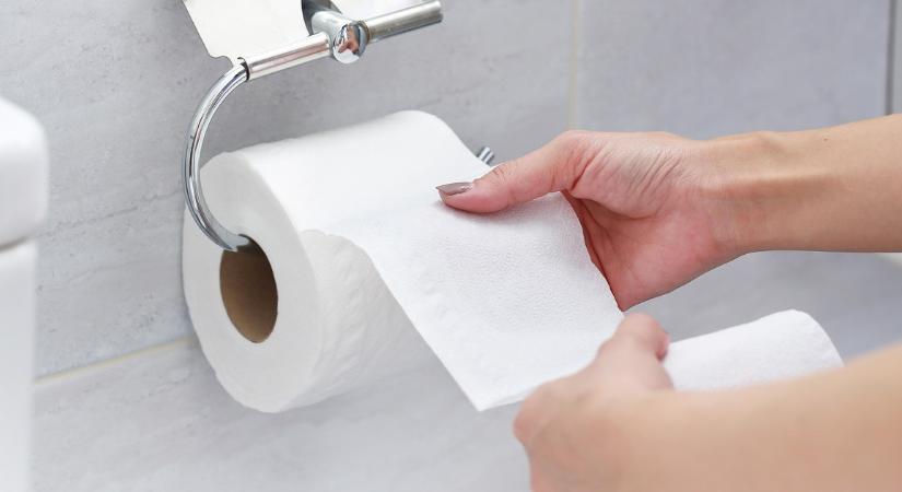 Öntse ezt a WC-papír-gurigára, így minden kellemetlen szag eltűnik