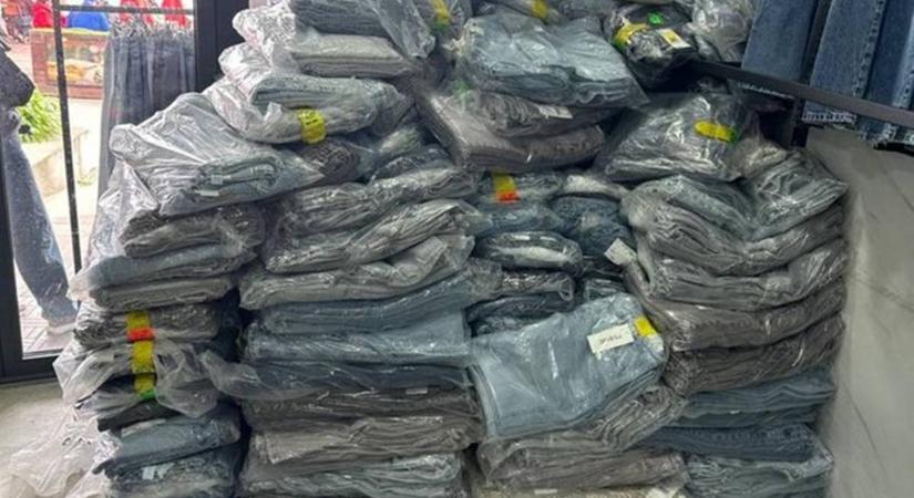 Humanitárius segélyt adtak el illegálisan Odesszában, több száz millióra tettek szert