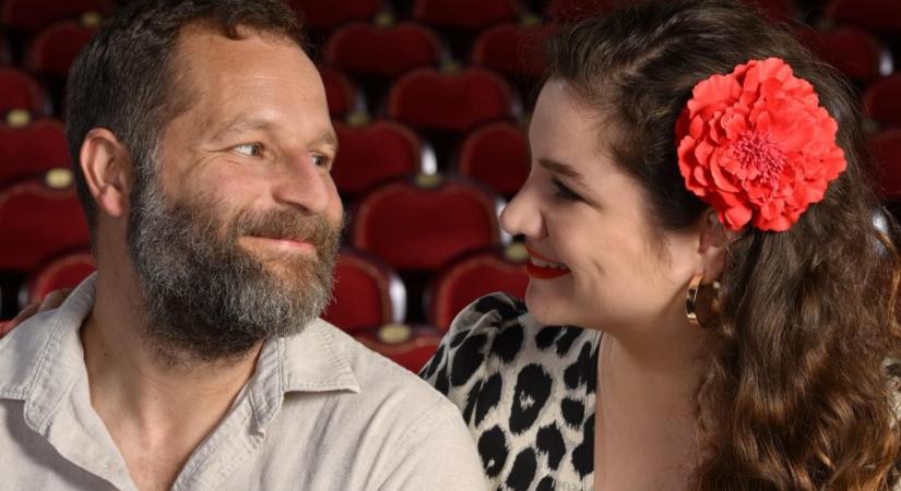 Gólyahír: babát vár a Csiky Gergely Színház sztárpárja