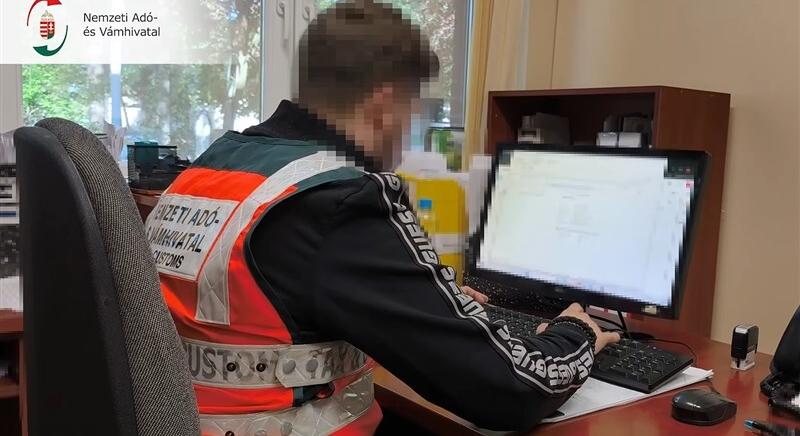Tényleg a NAV csapott le Kömlőn - pályázati csalások miatt, videót is közzé tettek, amin közszereplő is felismerhető