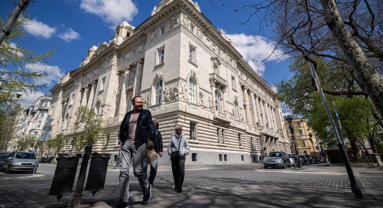 Büntetőeljárást indított a Nemzeti Nyomozó Iroda MNB-ügyben