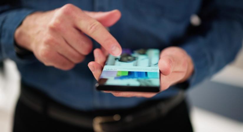 2027-től teljesen megváltoznak a mobilok: az EU új szabályai mindent átírnak