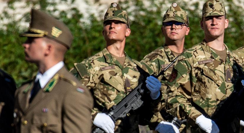 Orbán Gáspárnak nem kell visszafizetnie a sandhursti képzés árát, miután leszerelt a honvédségtől