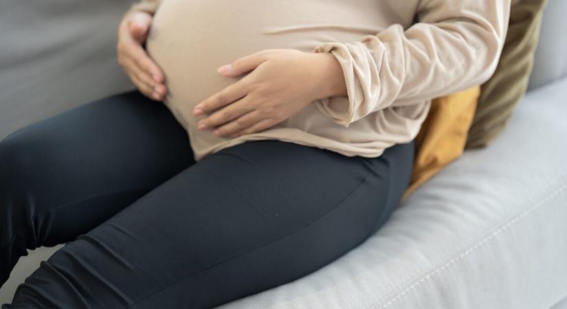 Hármasikrek helyett négy babát szült egy 45 éves édesanya