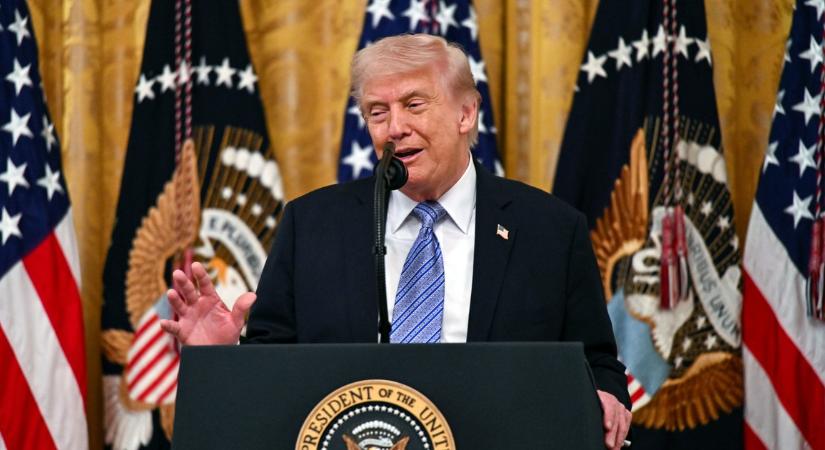 Iráni hajókra nyitott tüzet az amerikai hadsereg – jelentette be Donald Trump