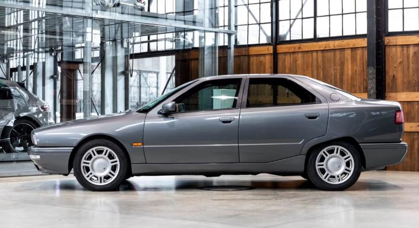 30 éves időgép Maserati luxusszedán vár új gazdára