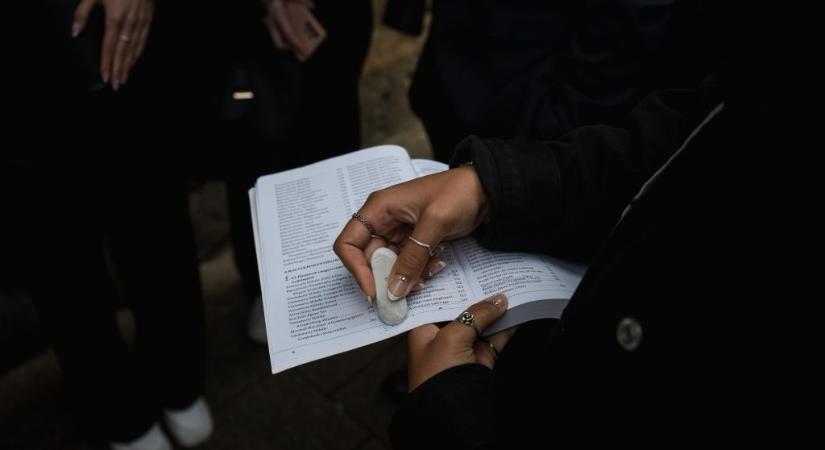 Közzétették a magyarérettségi hivatalos megoldásait