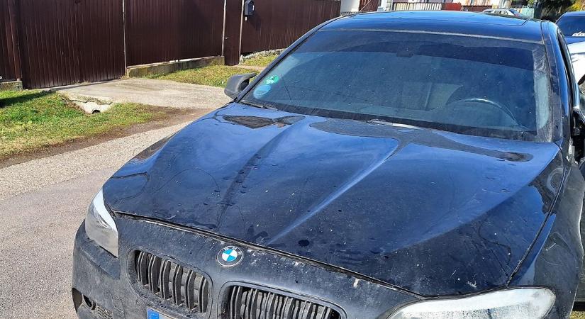 BMW-t lopott,majd saját magát buktatta le a közösségi oldalon