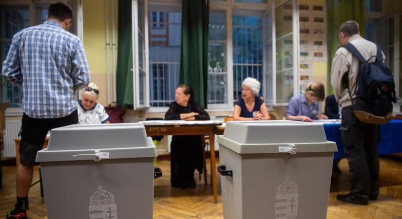 Több tiszás is lemondott, hét településen is időközi választást kell tartani