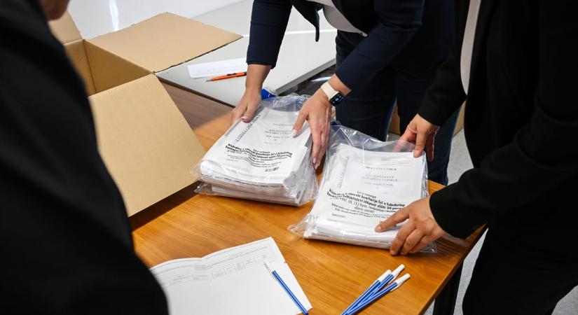 Exponenciális függvény és gráfok - ilyen feladatokat kaptak a diákok a matekérettségi első részében
