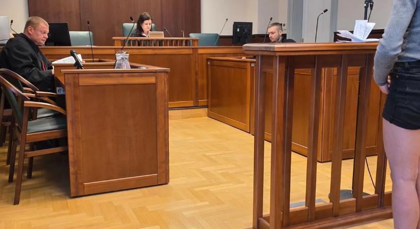 Szabadlábon védekezik a csecsemőgyilkos anya