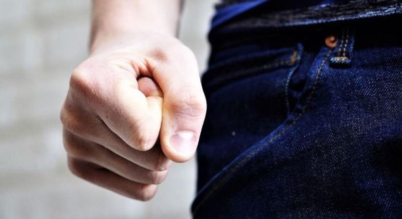 Társát fejbe, tanárát sípcsonton rúgta – javítóintézetbe kerülhet a rendszeresen verekedő zalai gyermekotthon lakója