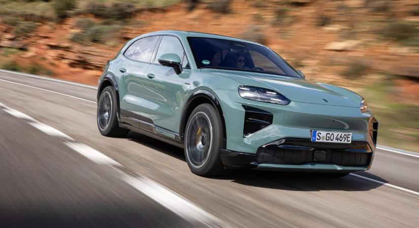 1156 lóerőt visz az útra – kipróbáltuk a Porsche Cayenne Turbo Electricet