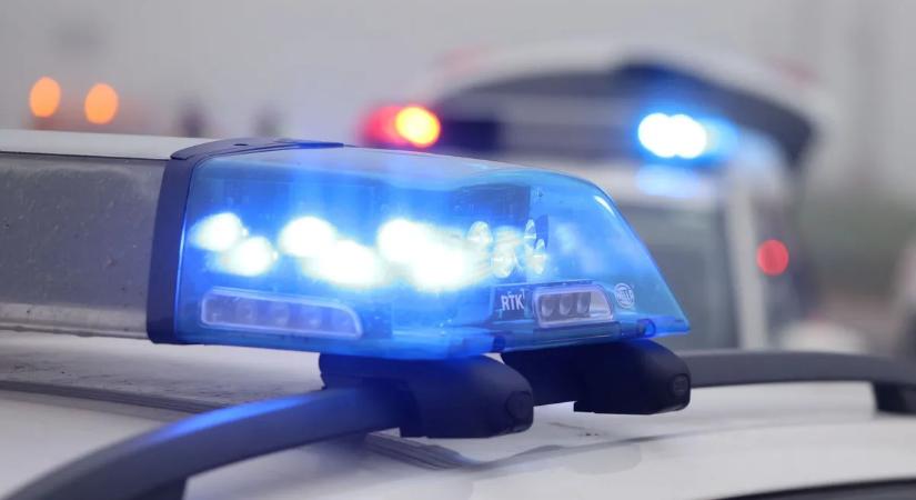 Áll a forgalom Budapesten, brutális baleset történt