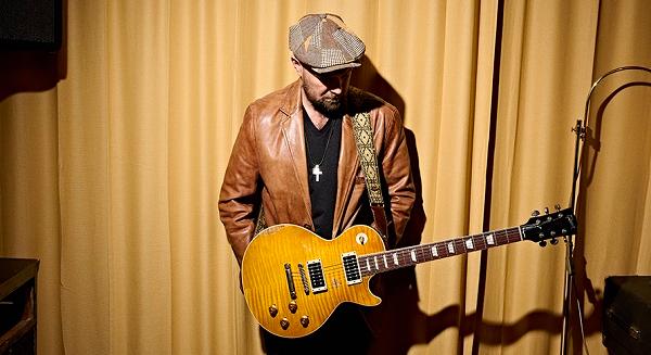 Szombat esti blues Henrik Freischladerrel az Analog Music Hallban