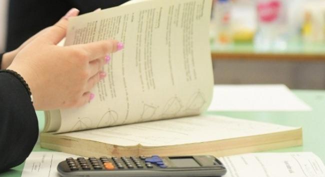 Érettségi 2026 - Május 5-én, kedden a matek írásbeli érettségivel folytatódnak a vizsgák
