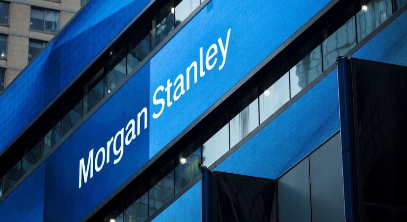 New York-i állásokkal hitegette és pályakezdő bérért dolgoztatta folyamatosan túlórázó elemzőit budapesti irodájában a Morgan Stenley – már Amerikából vizsgálódnak