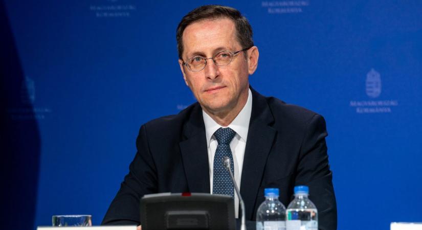 Varga Mihály: van pénze a bankoknak, csak a magyarok nem mernek hitelt felvenni